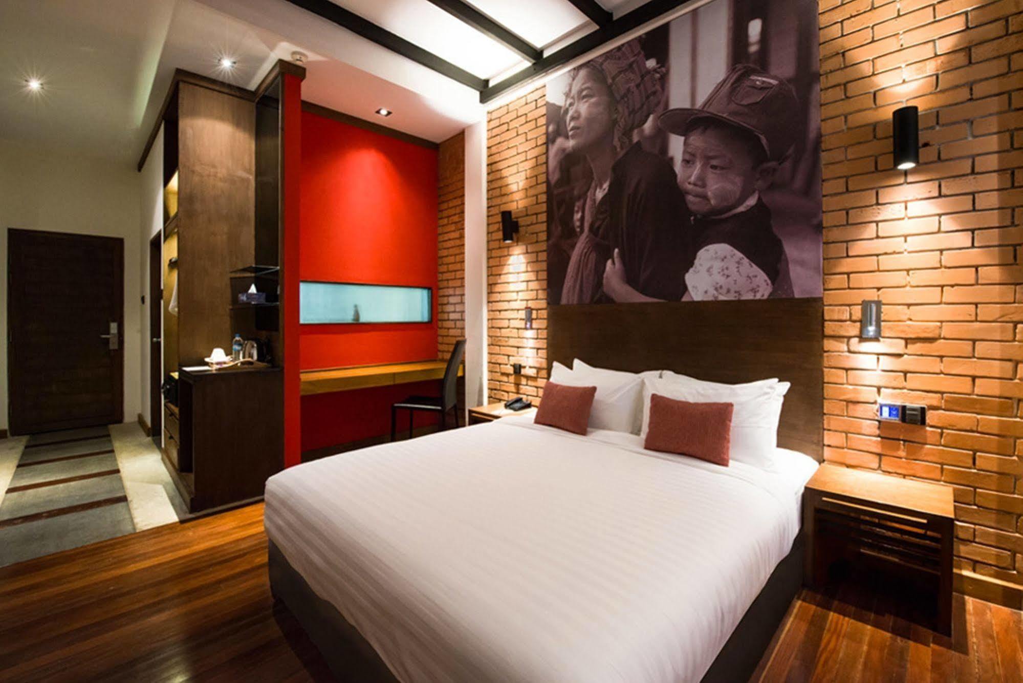 The Loft Hotel Downtown Rangún Exteriér fotografie